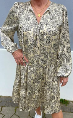 Say INA Copenhagen Kjole - Vanessa - Creme / Black Paisley