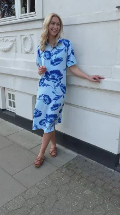 Say INA Copenhagen Kjole - Celeste - Blue Flower