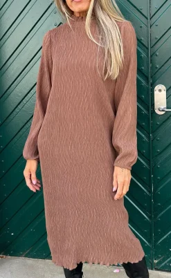 Say INA Copenhagen Kjole - Pernille Plisse - Brown