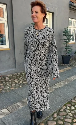 Say INA Copenhagen Kjole - Lanza - Black W. White Paisley