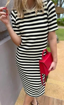 Say INA Copenhagen Kjole - Gina - Black Striped