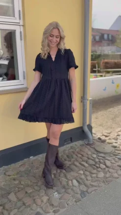 Say INA Copenhagen Kjole - Catja Summer - Mocca Broderie Anglaise