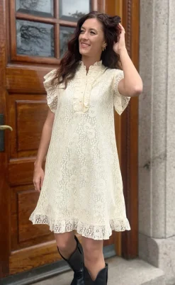 Say INA Copenhagen Kjole - Pia Lace Summer - Creme