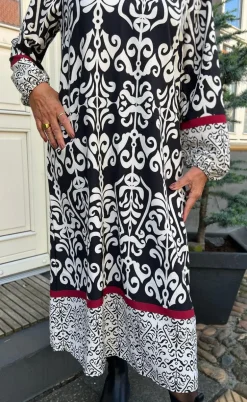 Say INA Copenhagen Kjole - Tia - Black W. White Print