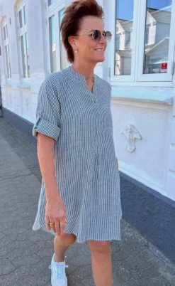 Say INA Copenhagen Kjole - Nia - Black Striped