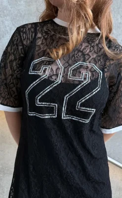 Say INA Copenhagen Kjole - Susanna Football - Black Lace (vendbar)