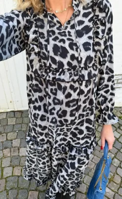 Say INA Copenhagen Kjole - Elina - Grey Leopard