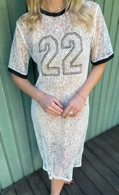 Say INA Copenhagen Kjole - Susanna Football - White Lace (vendbar)