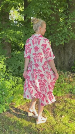 Say INA Copenhagen Kjole - Karla - White / Pink Paisley