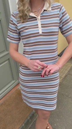 Say INA Copenhagen Polo Kjole - Pamela - Brown / Blue Striped