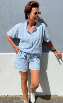 Say INA Copenhagen Skjorte - Erica - Blue/White Embroidery