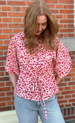 Say INA Copenhagen Skjorte - Liana - Pink / Red Flowers