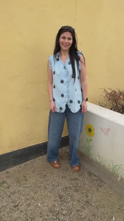 Say INA Copenhagen Top - Melania - Blue w. Black Embroidery