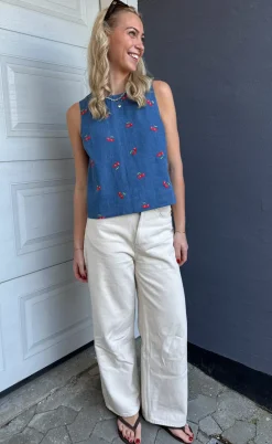 Say INA Copenhagen Top - Naja - Denim Blue w. Cherries