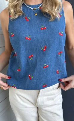 Say INA Copenhagen Top - Naja - Denim Blue w. Cherries