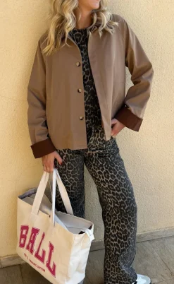 Say INA Copenhagen Trenchcoat / Jakke - Caroline Contrast - Camel / Brown