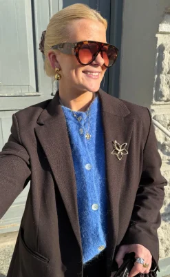 Smykkeli Copenhagen Halskæde - Textured Flower - Gold Colour