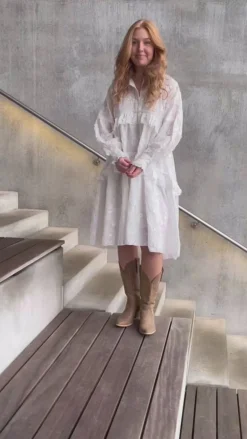 Stories From The Atelier Kjole - Your Heart - White