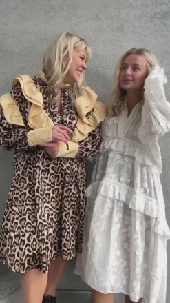 Stories From The Atelier Kjole - Your Heart - White