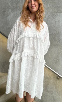 Stories From The Atelier Kjole - Your Heart - White