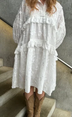 Stories From The Atelier Kjole - Your Heart - White