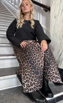 Stories From The Atelier nederdel - Move Me - Leo