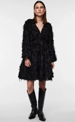 YAS Kjole - Pazylla - Black